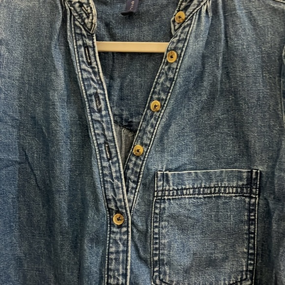 Aly puff sleeve blouse by pilcro- chambray edition - Picture 3 of 4